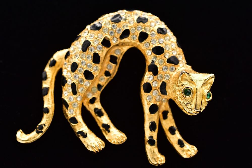 Vintage Leopard Rhinestone Crystal Brooch Gold Black Enamel Cat Pin 1980s BinBP